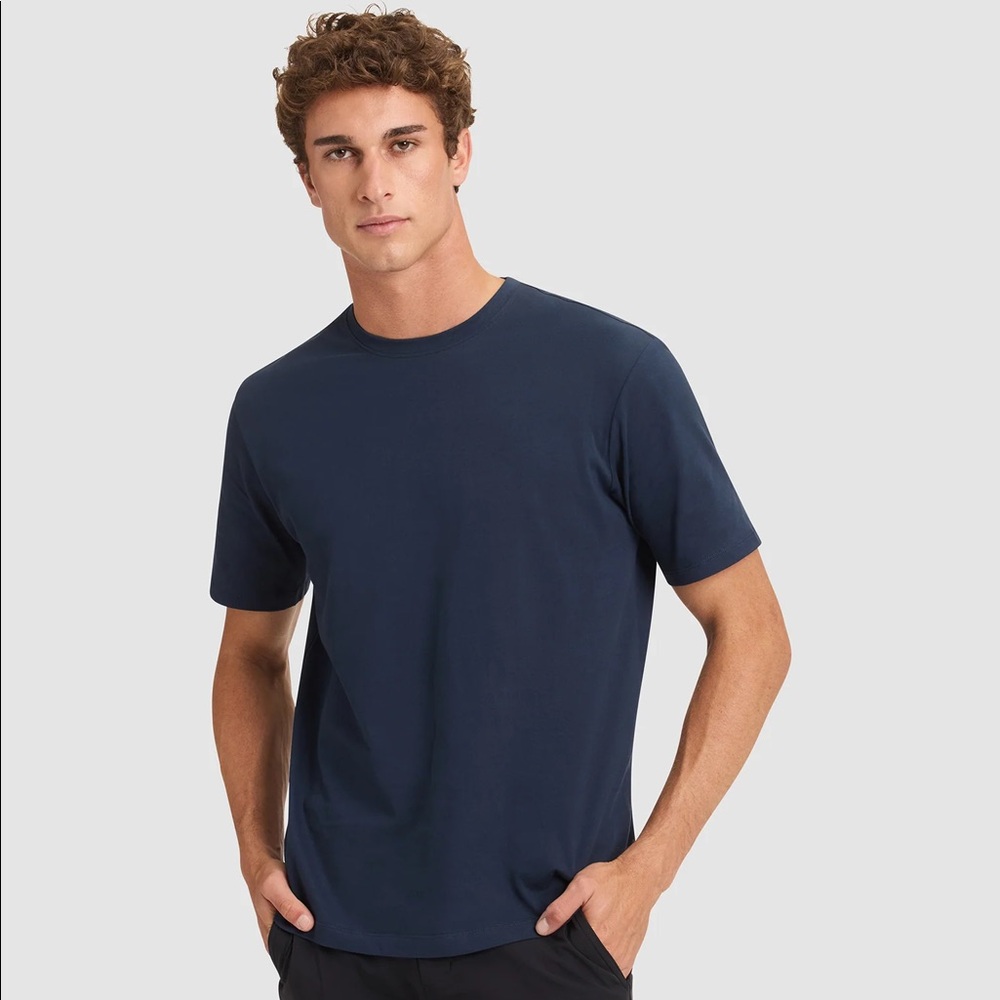 COZY EARTH Men’s All Day Tee in Eclipse M